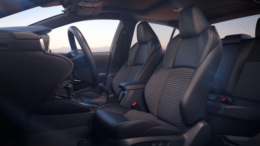 Интерьер Toyota Corolla LE Sedan 2019 года  (NA) (фото 17 из 24)